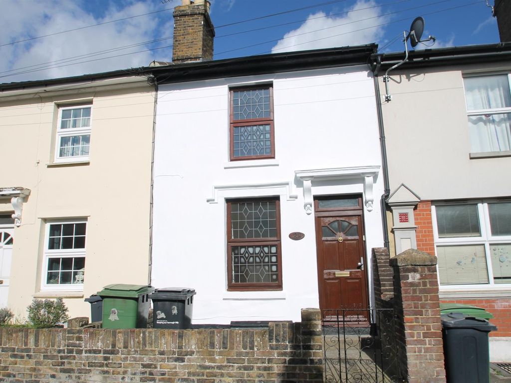 2 bed terraced house for sale in Albert Street, Maidstone ME14, £275,000 Zoopla