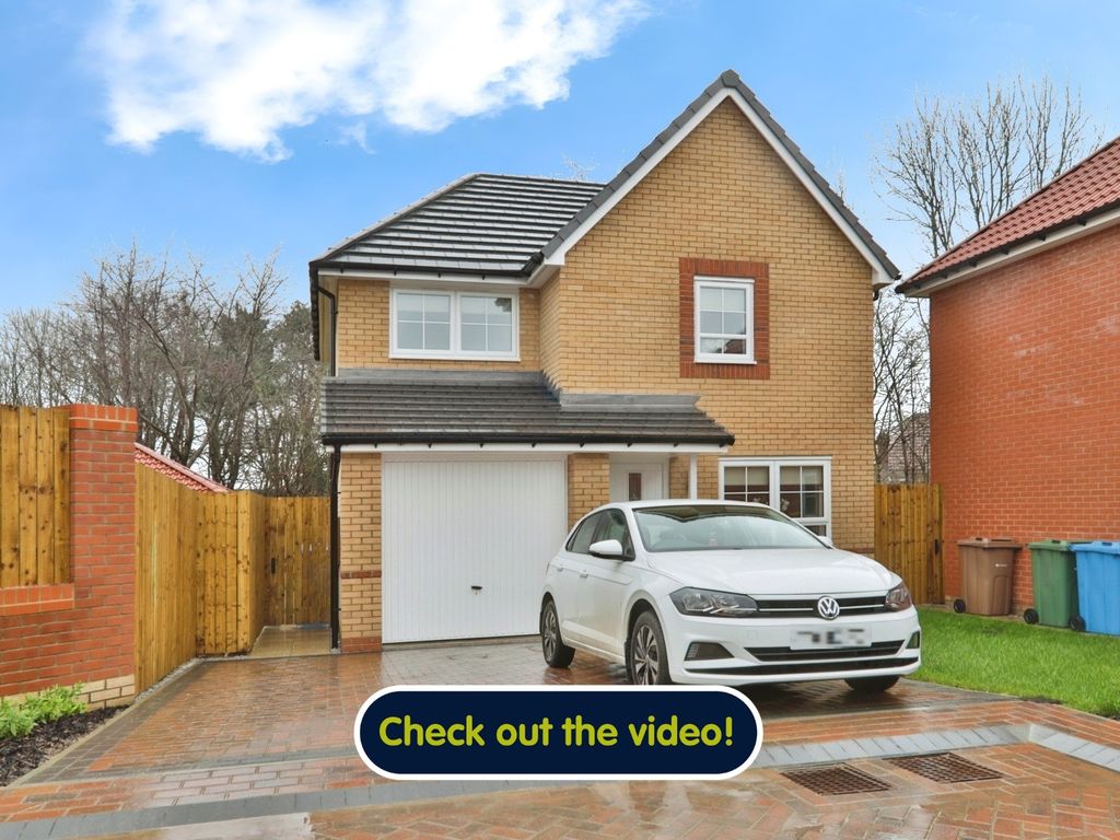 3 bed detached house for sale in Chamberlain Rise, Hessle HU13, £