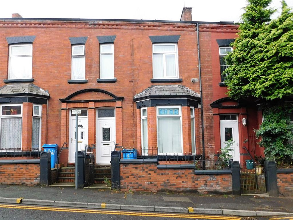 Waterloo Street, Oldham OL4  