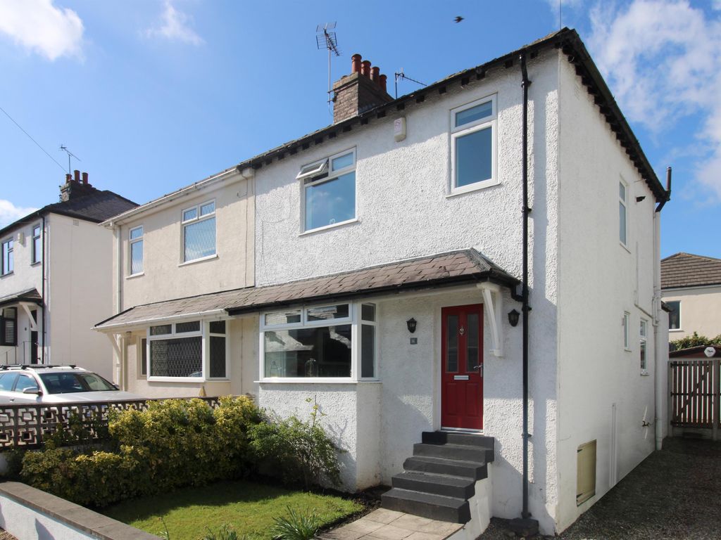3 bed semidetached house for sale in Markham Avenue, Rawdon, Leeds