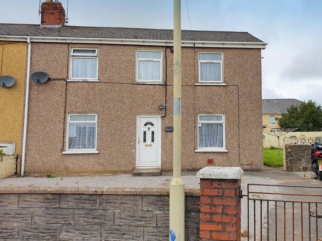 3 bed semidetached house for sale in Green Circle, Pyle, Bridgend CF33
