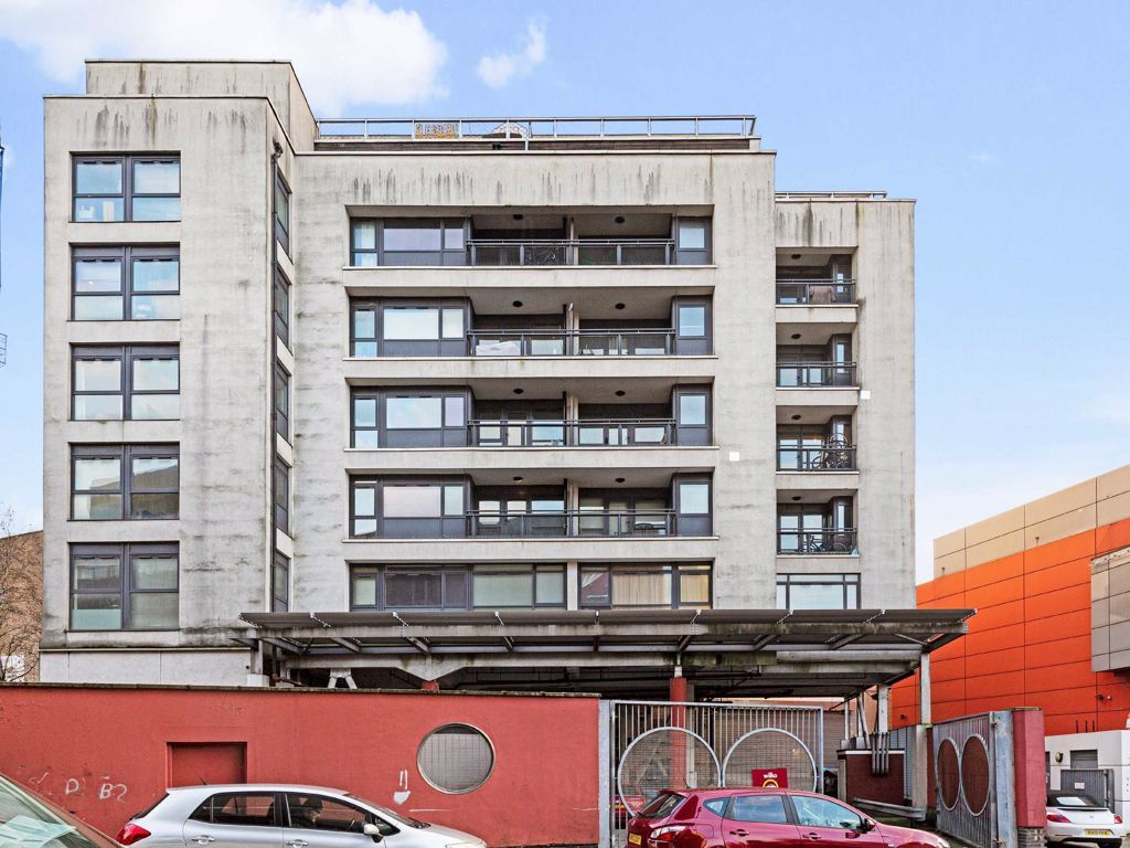 1 bed flat to rent in Salway Place, London E15 Zoopla