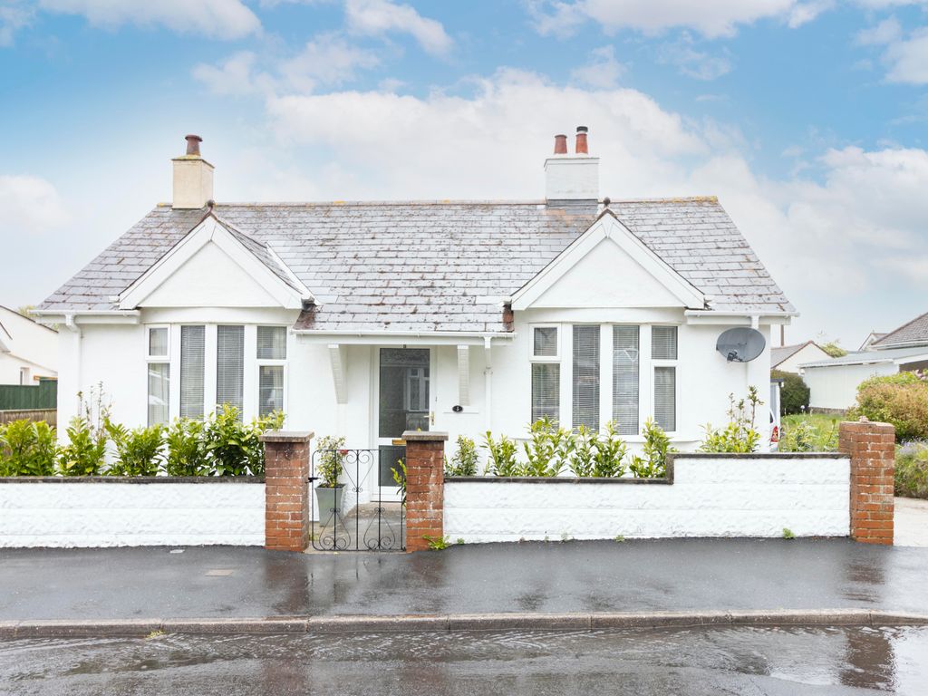 2 bed detached bungalow for sale in Lyndale Road, Kingsteignton, Newton