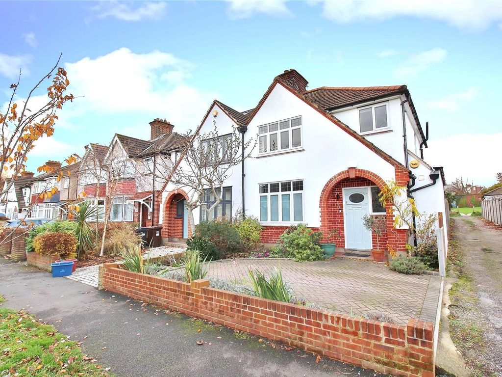 3 bed semidetached house for sale in Woodland Gardens, Isleworth TW7
