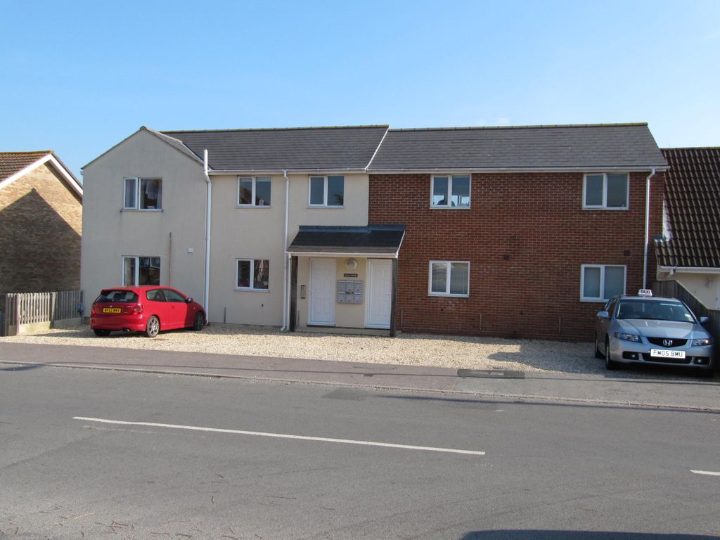 2 bed flat to rent in Alice House, Lower Buckland Road, Lymington SO41
