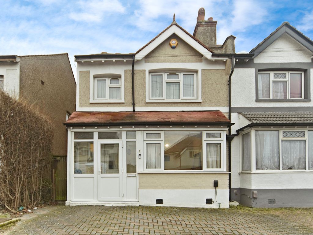 3 bed semidetached house for sale in Greenwood Road, Croydon CR0, £