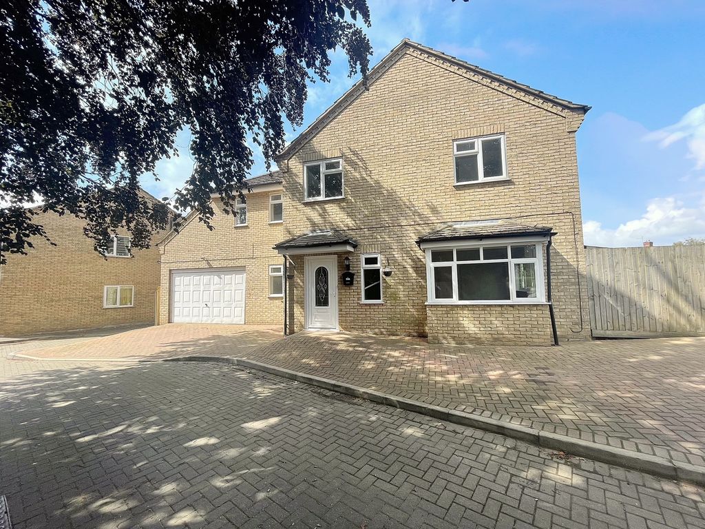 4 bed detached house for sale in Eastrea Road, Whittlesey, Peterborough