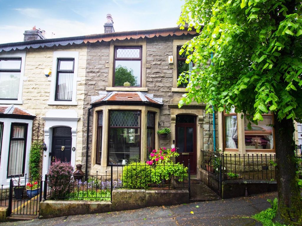 3 bed terraced house for sale in Limes Avenue, Darwen BB3, £177,000