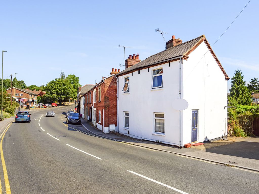 3 bed detached house for sale in Farnborough Road, Farnham GU9 Zoopla