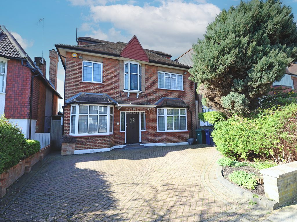 5 bed detached house for sale in Arden Road, London N3 Zoopla