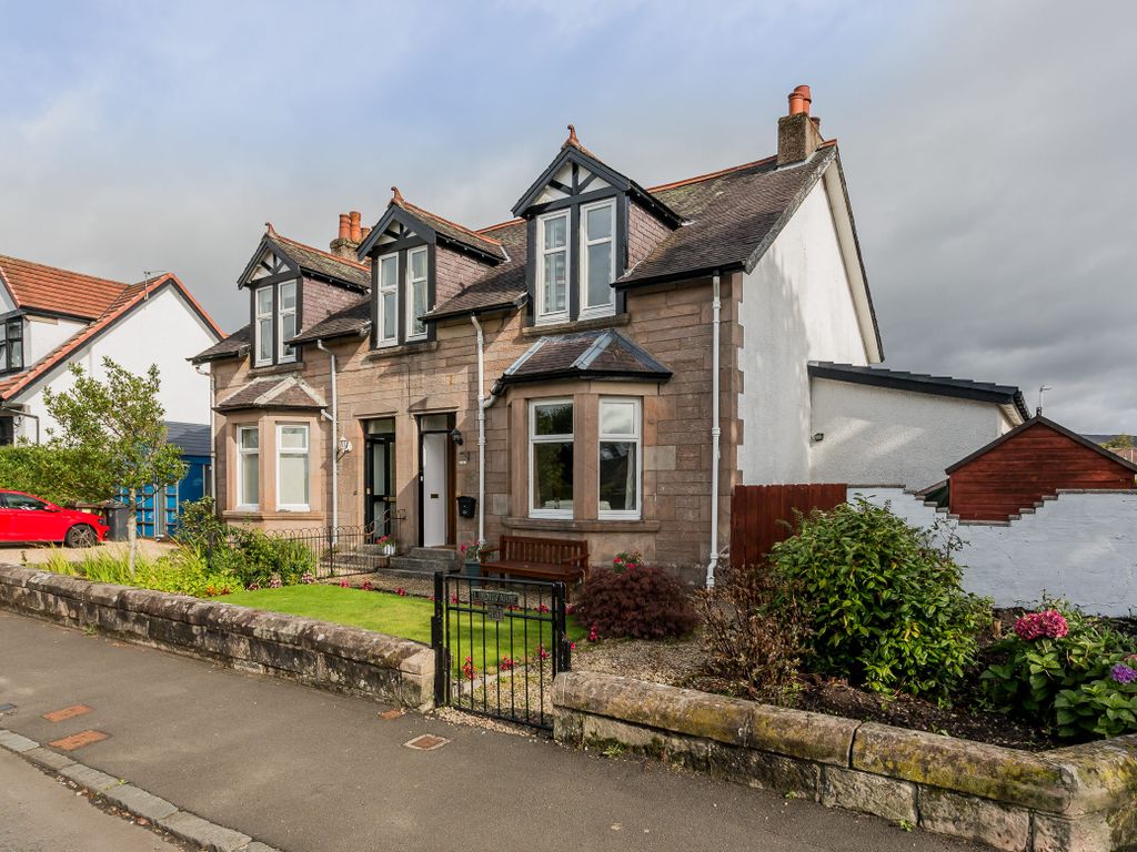 4 bed semidetached house for sale in 131 Old Greenock Road,