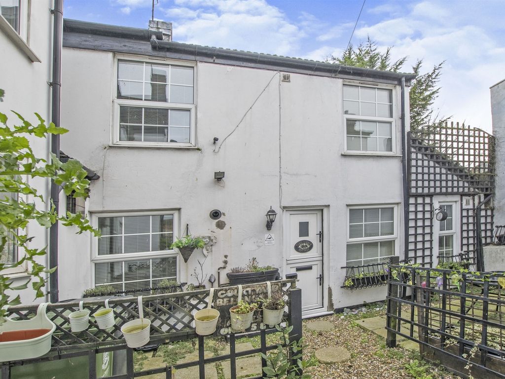 Blackfriars Road, Great Yarmouth NR30  