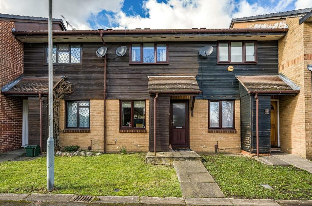 2 bed terraced house for sale in Greystoke Drive, Ruislip HA4 Zoopla