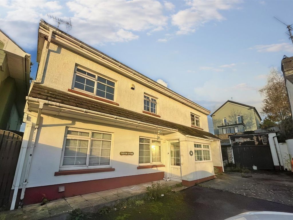 3 bed detached house for sale in Llechryd, Cardigan SA43, £130,000 Zoopla