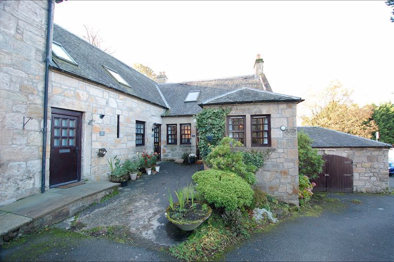 2 bed terraced house for sale in West High Street, Kirkintilloch