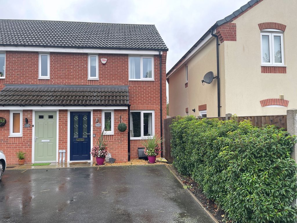 2 bed end terrace house for sale in Upton Drive, Stretton, BurtonOn