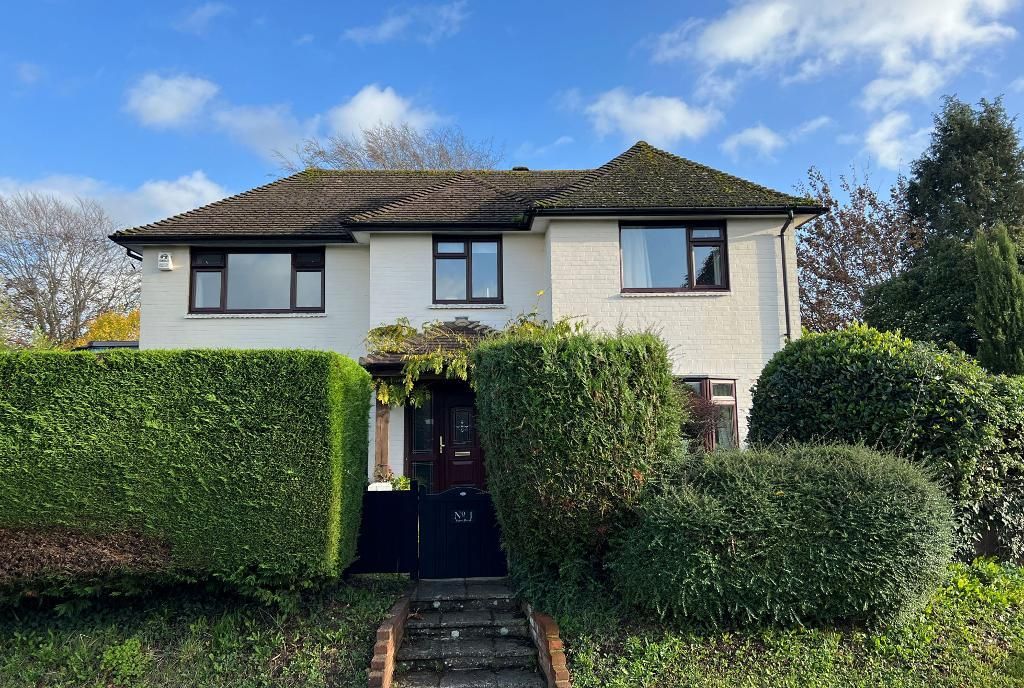 4 bed detached house for sale in Saxon Road, Steyning, West Sussex BN44