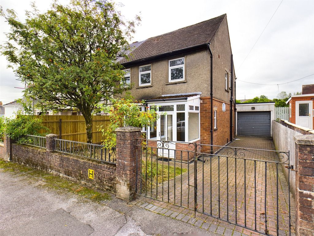 3 bed semidetached house for sale in Badminton Grove, Ebbw Vale