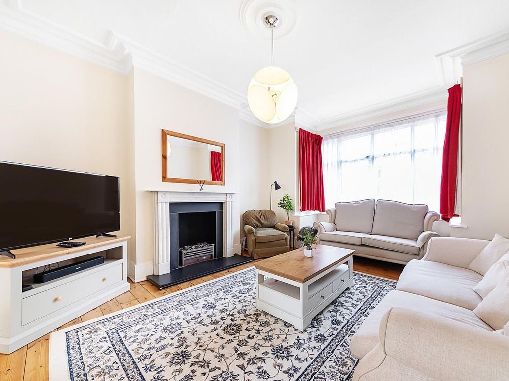 Beverstone Road, London SW2