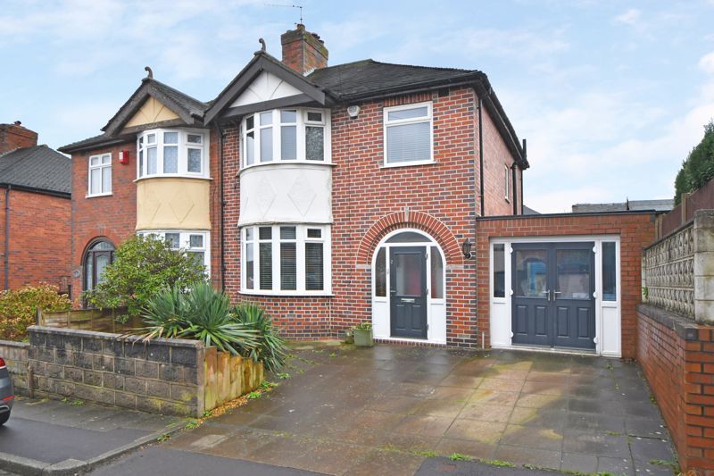3 bed semidetached house for sale in Regent Avenue, Tunstall, StokeOn