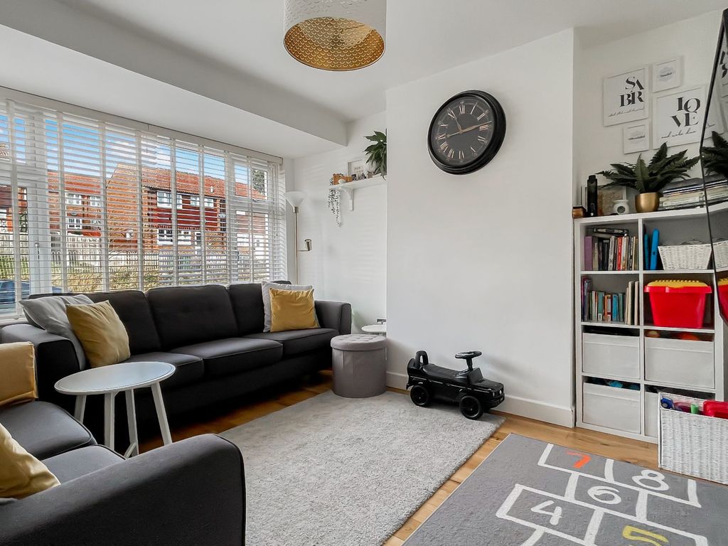 3 bed terraced house for sale in Garland Road, London SE18, £485,000