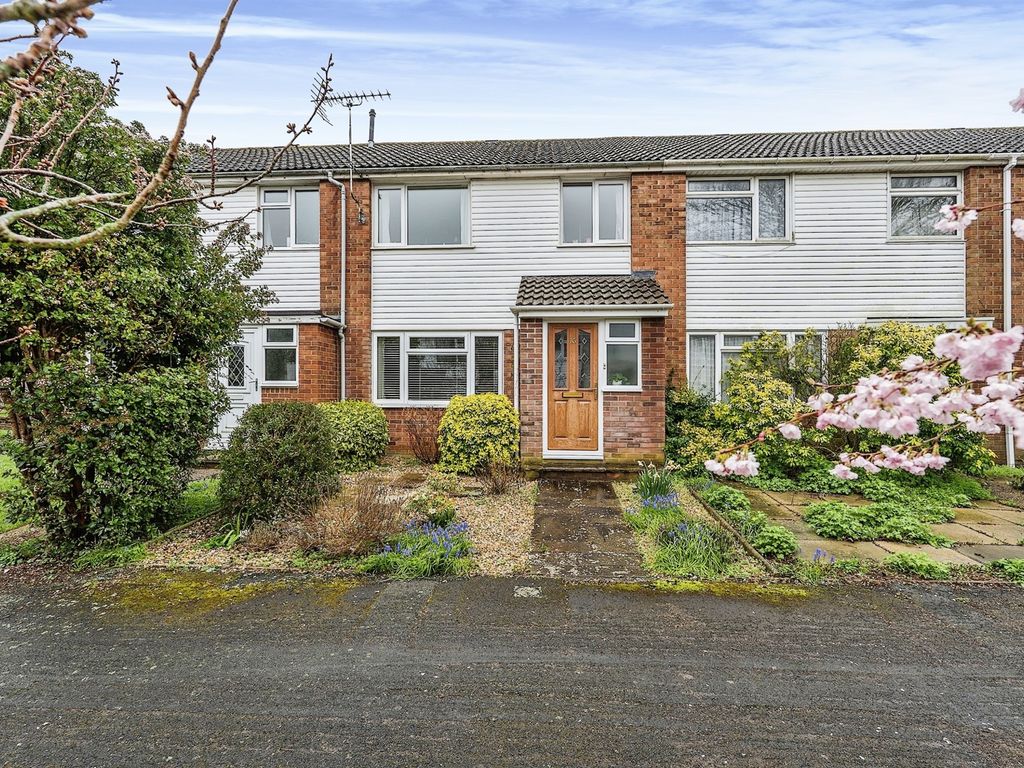 3 bed terraced house for sale in Stapleford Close, Romsey SO51 Zoopla