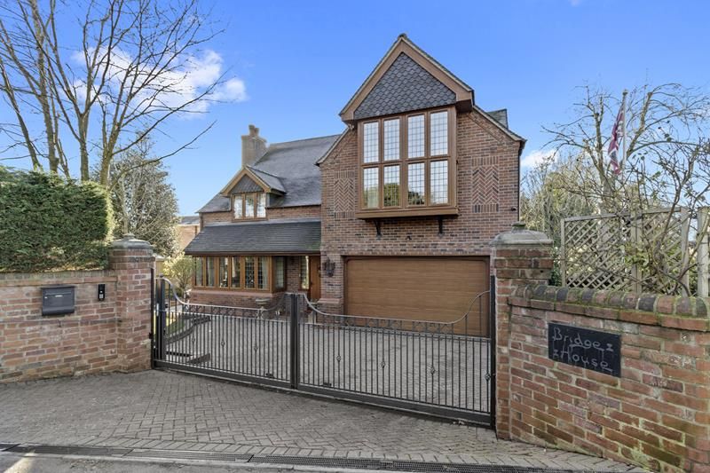 4 bed detached house for sale in Bridge House, Woodleigh Road, Ledbury