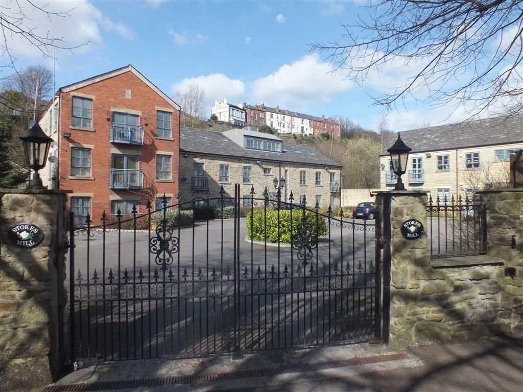 Higher Tame Street, Stalybridge SK15  