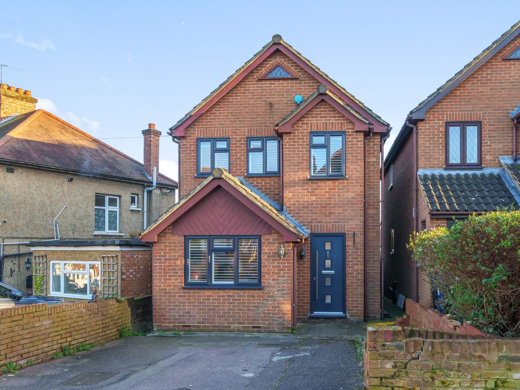 4 bed detached house for sale in Fernwood Crescent, Whetstone N20, £