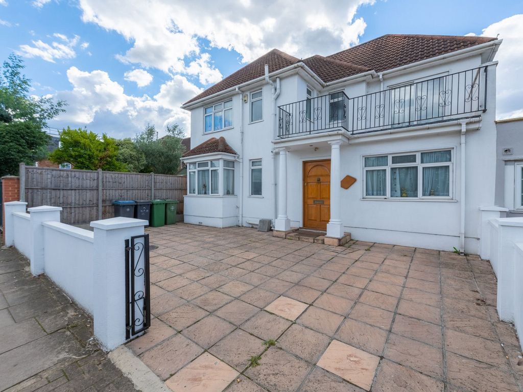 6 bed detached house for sale in Kingsbury Road, London NW9 Zoopla