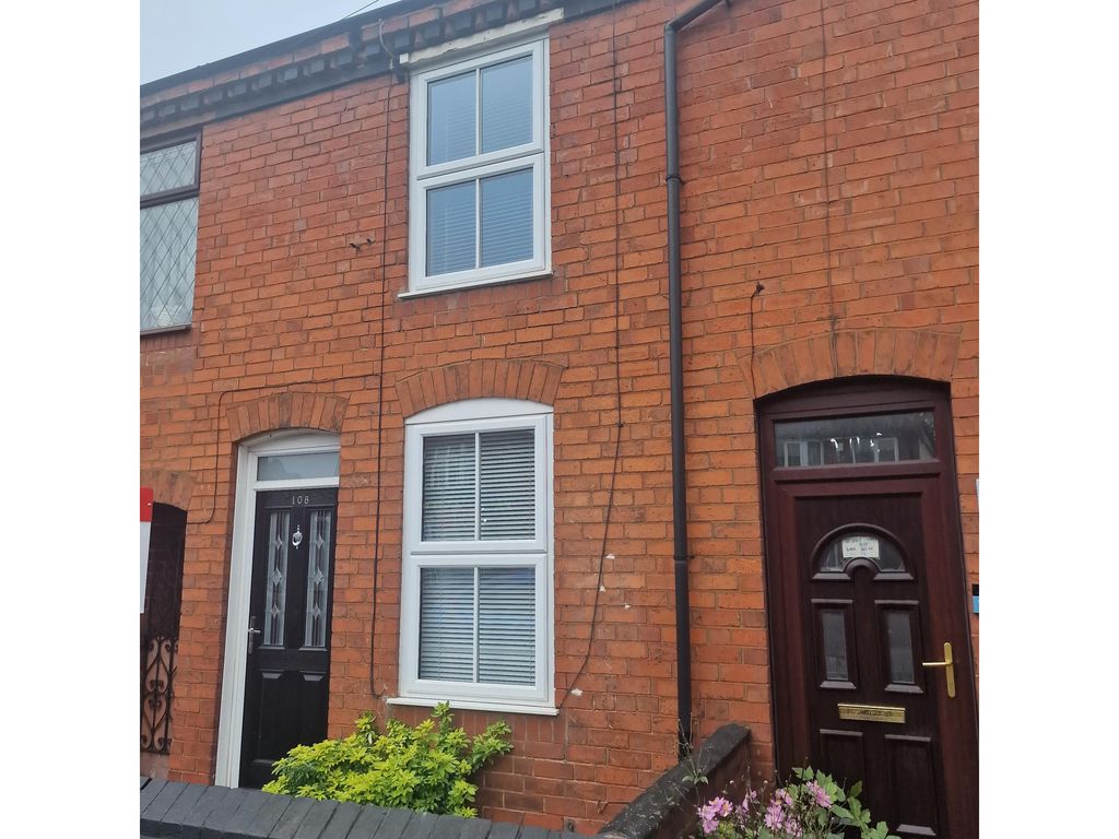 2 bed property to rent in Stourbridge Road, Halesowen B63, £825 pcm