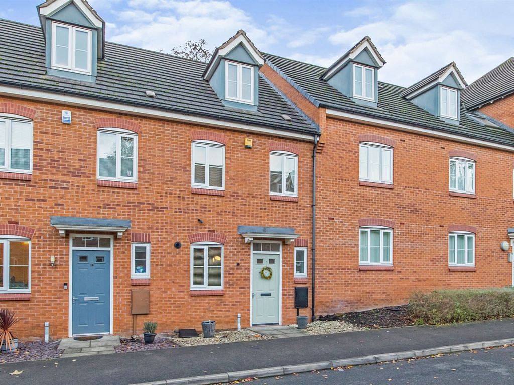 3 bed terraced house for sale in Burberry Avenue, Hucknall, Nottingham