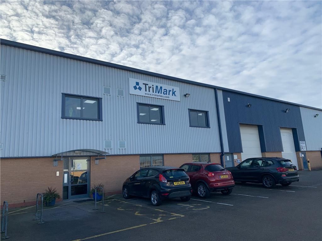 Industrial to let in B, Cedar Court, Forest Business Park, Bardon Hill