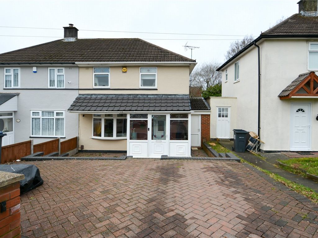 3 Bed Semi Detached House For Sale In Clee Road West Heath Birmingham