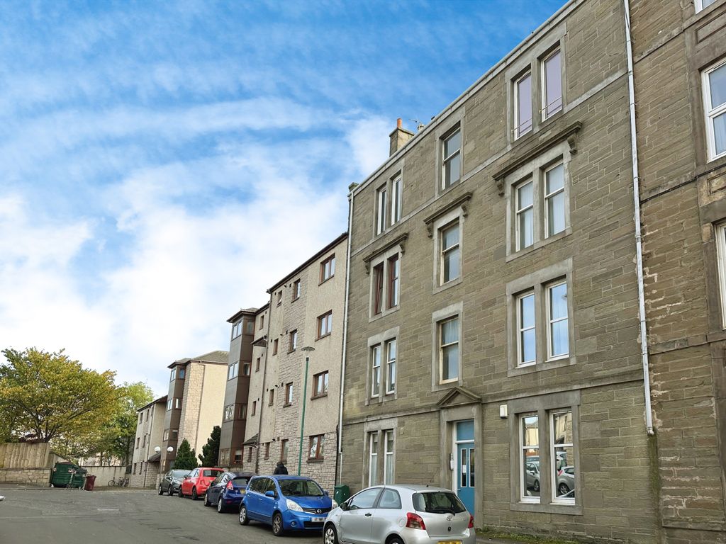2 bed flat for sale in Gowrie Street, Dundee DD2, £120,000 Zoopla