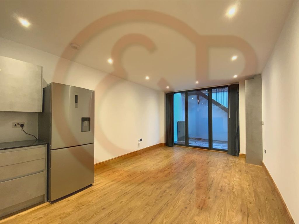 2 bed flat to rent in Madeley Road, Ealing W5 Zoopla