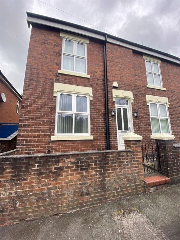 3 bed semidetached house to rent in Stonebank Road, Kidsgrove, Stoke