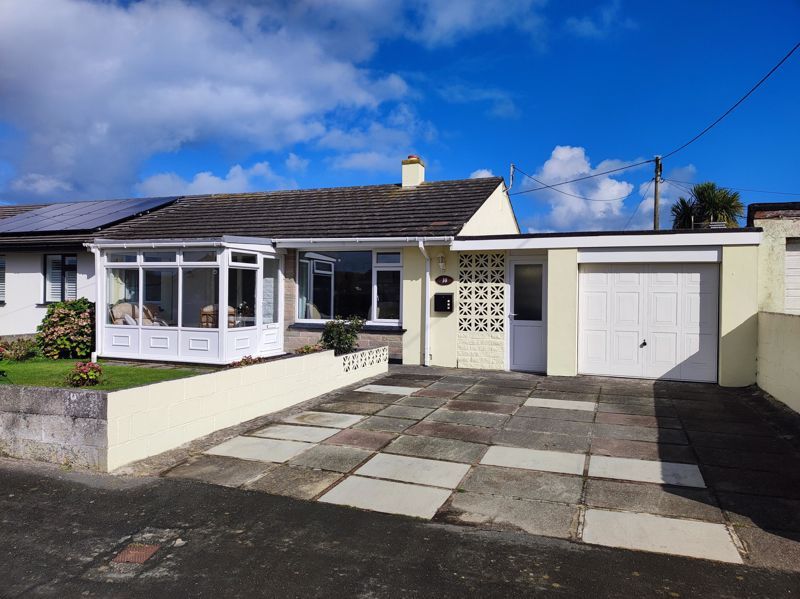 3 bed semidetached bungalow for sale in Close, Crantock