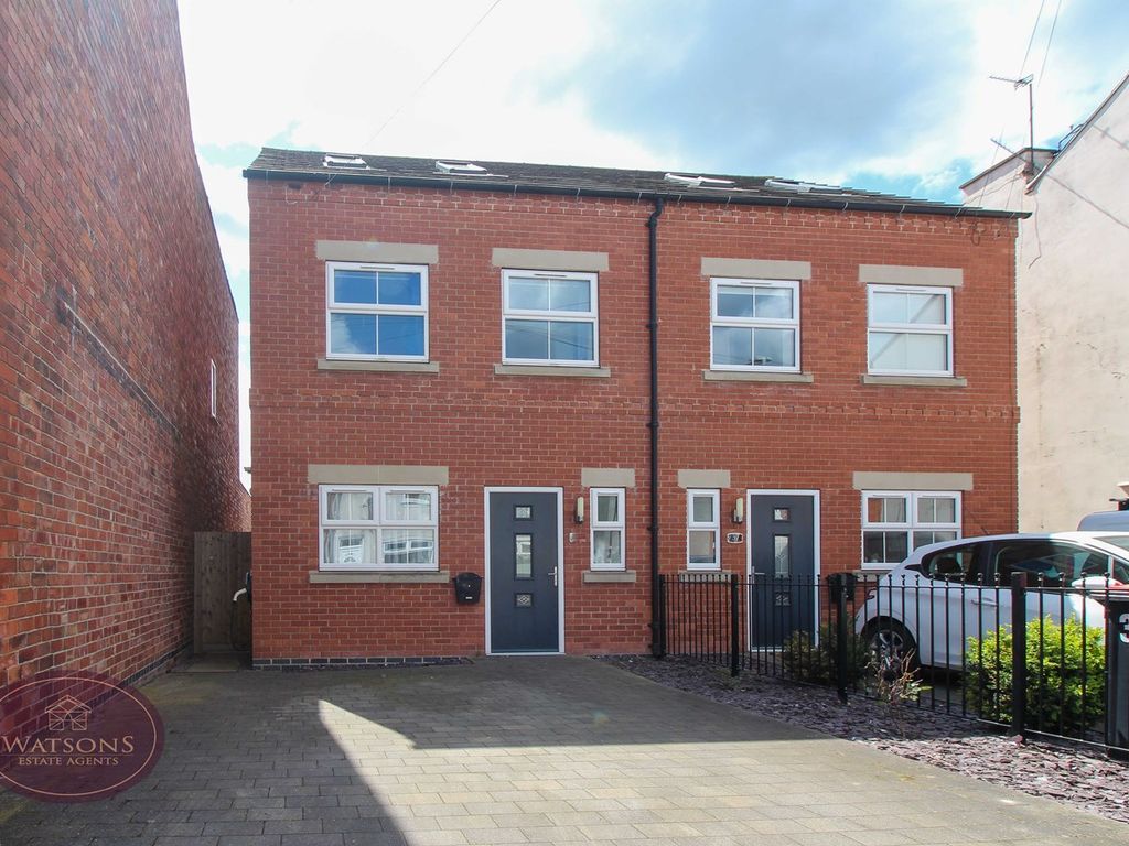 3 bed semidetached house for sale in Barber Street, Eastwood