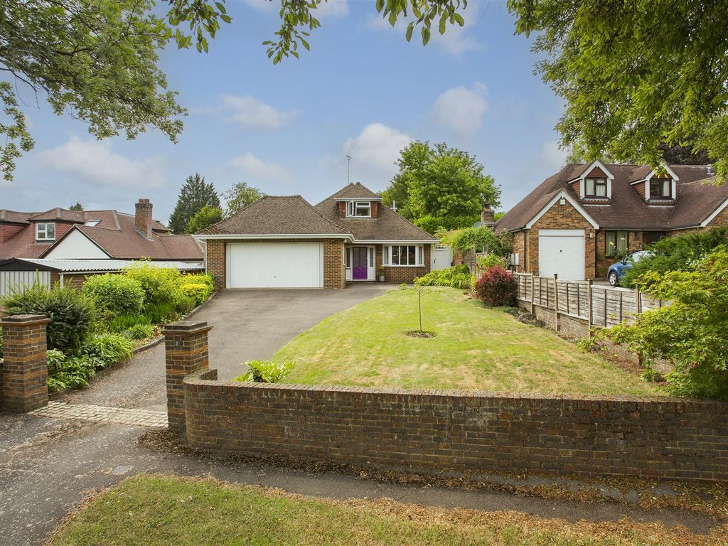 4 bed bungalow for sale in Park Hill Road, Otford, Sevenoaks TN14, £