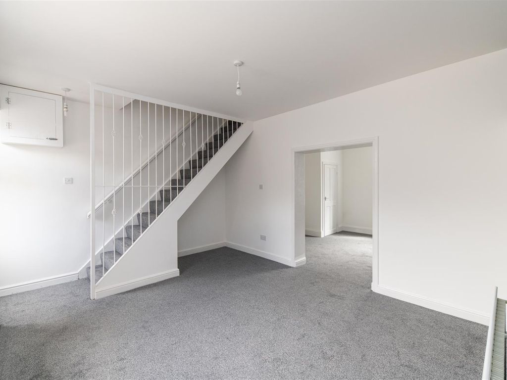 3 bed terraced house to rent in Coronation Terrace, Stanley, County