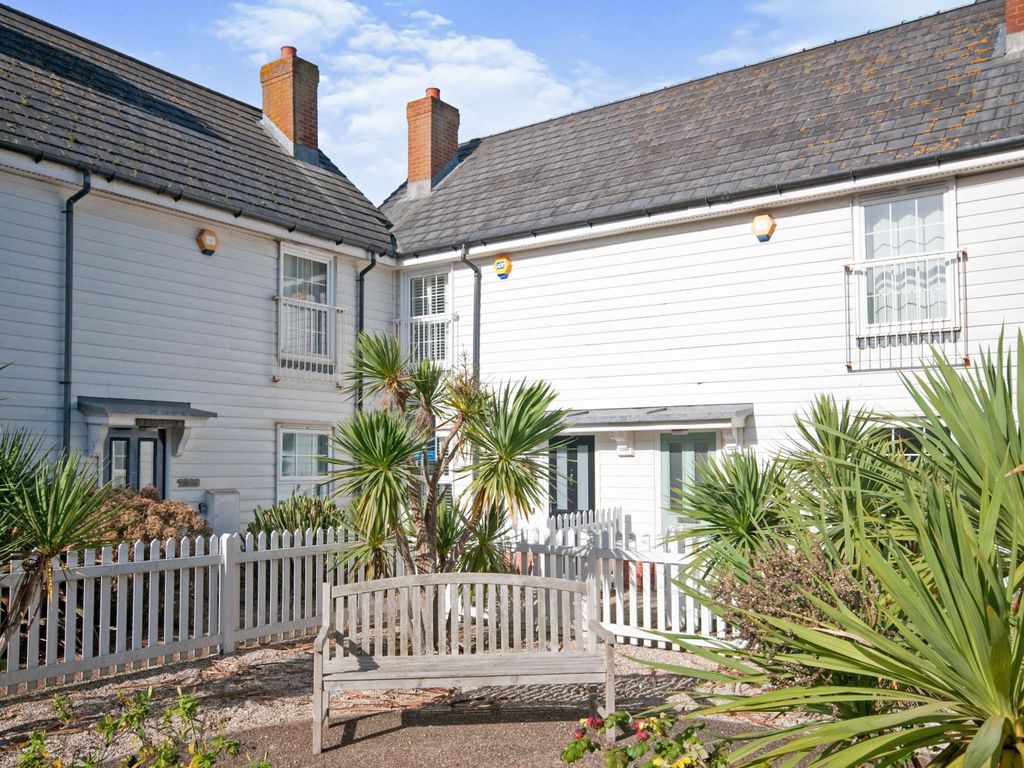 2 bed terraced house for sale in Badger Way, Camber, Rye, East Sussex