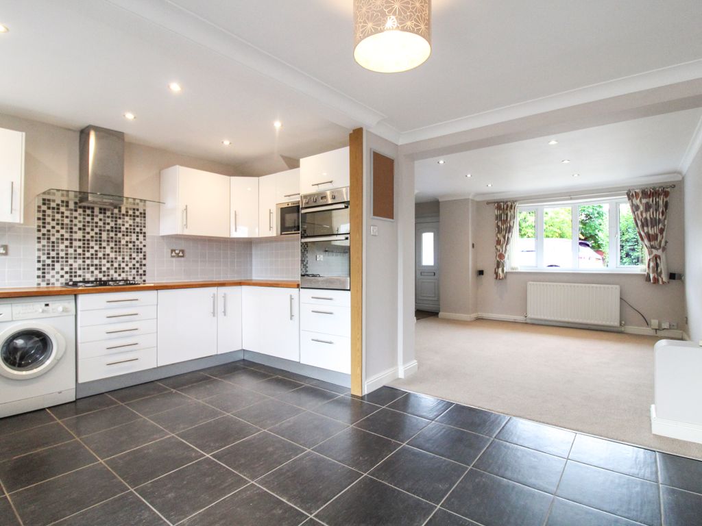 3 bed town house for sale in Polperro Way, Hucknall, Nottingham NG15, £