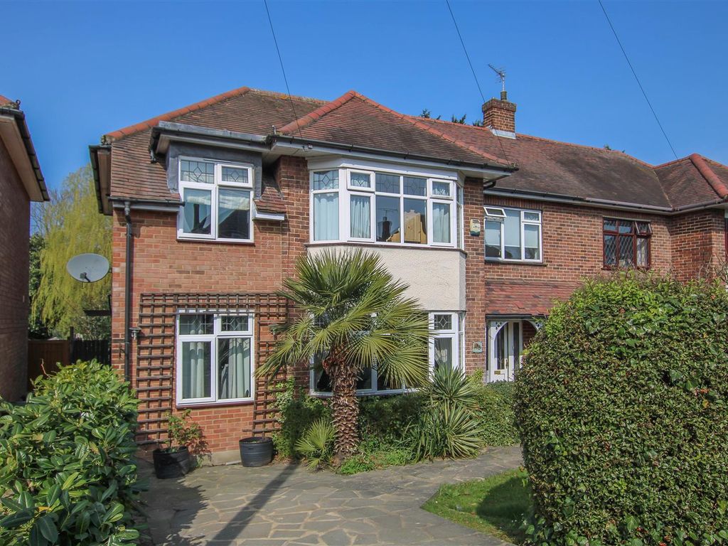 4 bed semidetached house for sale in Selwood Road, Brentwood CM14 Zoopla