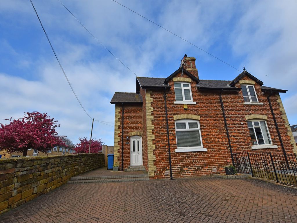 2 bed semidetached house for sale in Scalby Road, Newby, Scarborough