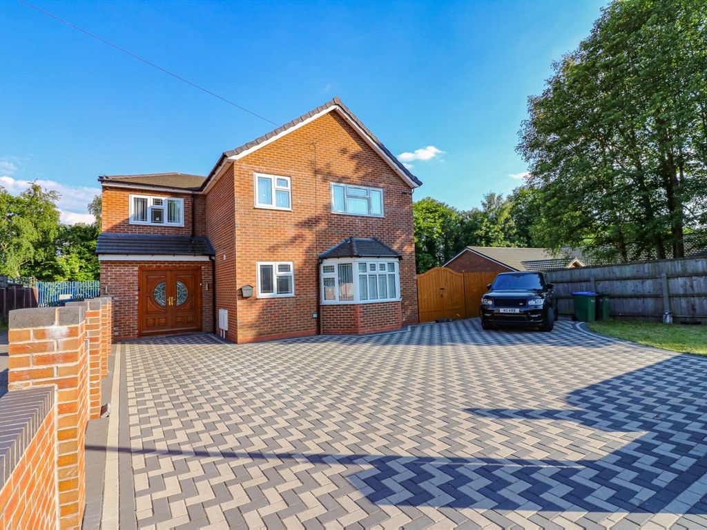 5 bed detached house for sale in High Street, Princes End, Tipton, West
