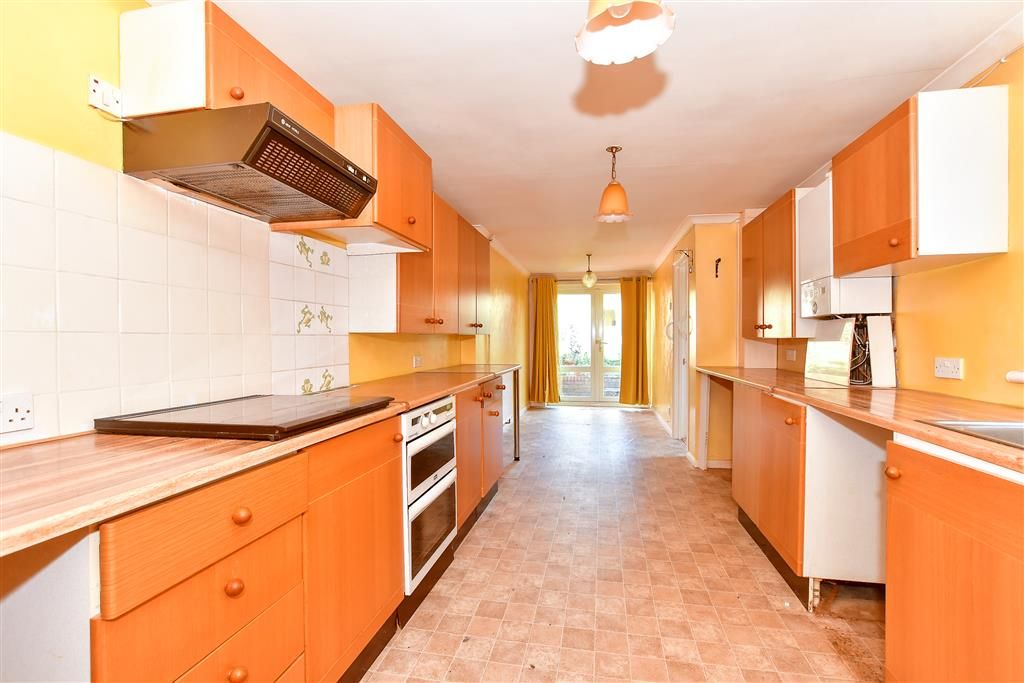 3 bed terraced house for sale in Pegwell Avenue, Ramsgate, Kent CT11, £