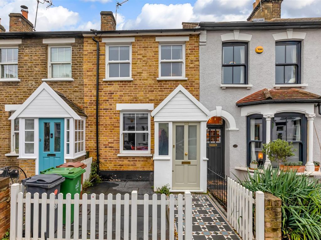 2 bed terraced house to rent in Barclay Road, Walthamstow, London E17