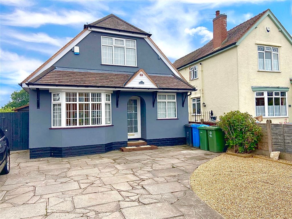 3 bed detached house to rent in Holly Lane, Walsall WS6, £1,050 pcm