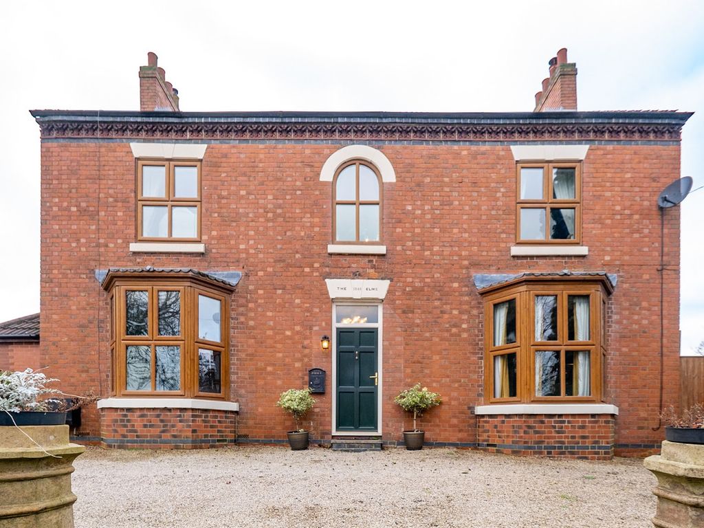 4 bed detached house for sale in Station Road, Hugglescote LE67, £